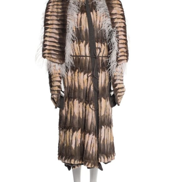 Fendi Reversible Coat - Cashmere , Squirrel neck fur , w/Ostrich Feather Scarf. - Picture 6 of 14